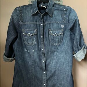 Ladies Jean HD shirt good condition only worn once.